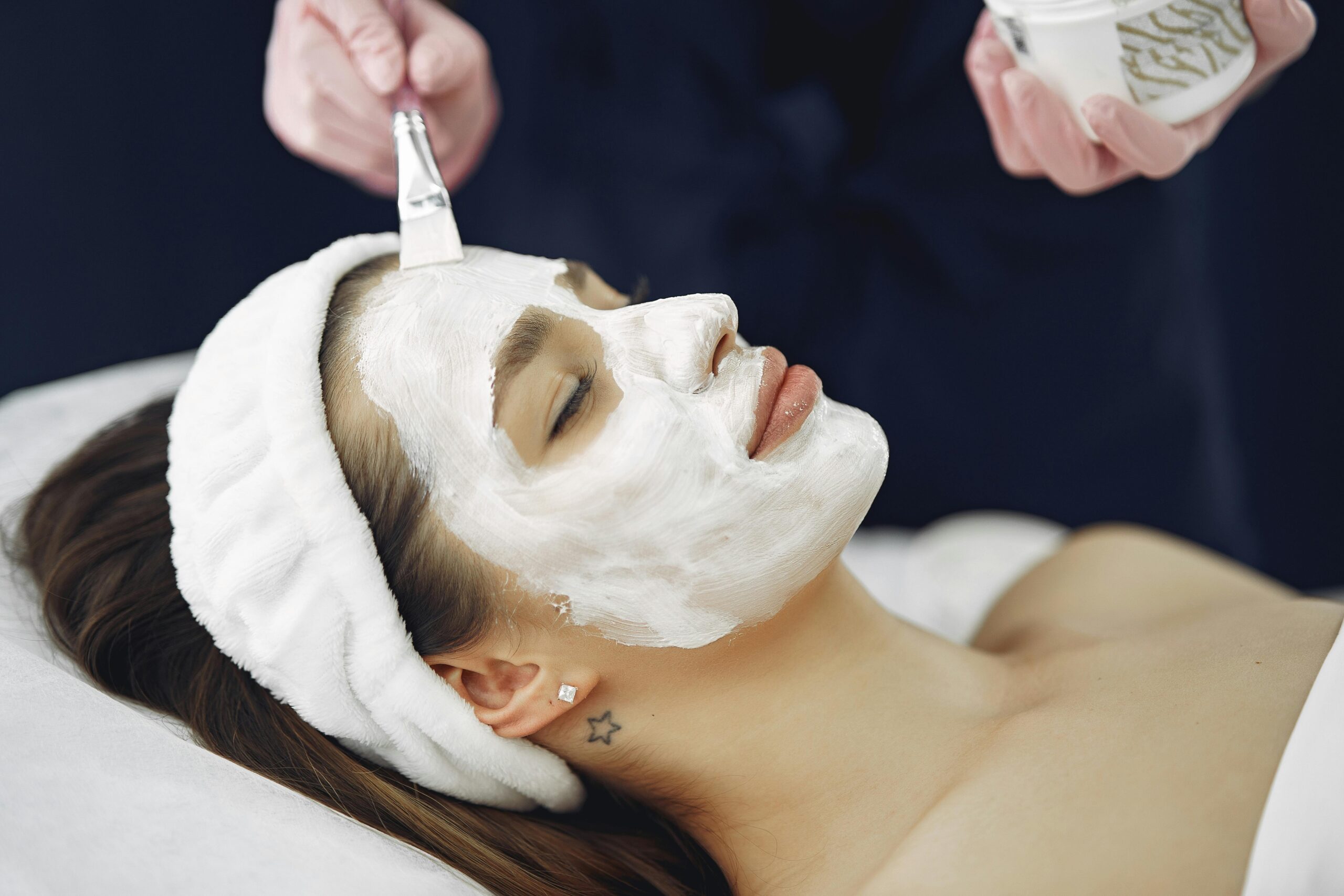 The Benefits of Regular Facials: A Comprehensive Guide